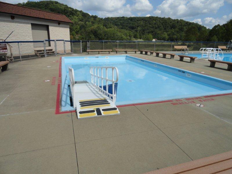 Above ground hotsell pool ramp